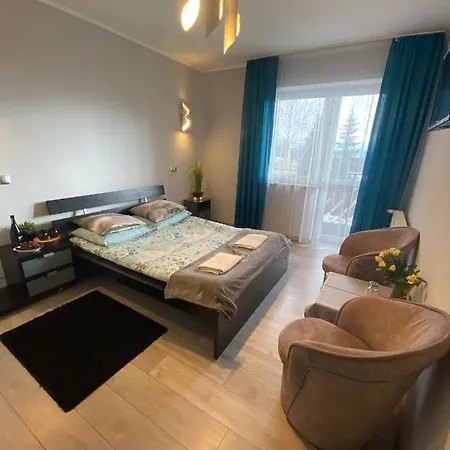 优古塔餐厅酒店 2* Klikuszowa