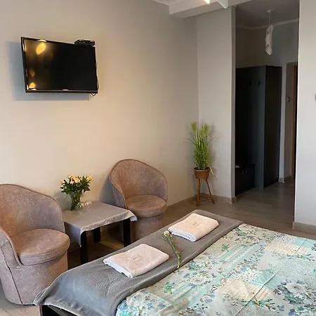 优古塔餐厅酒店 2*